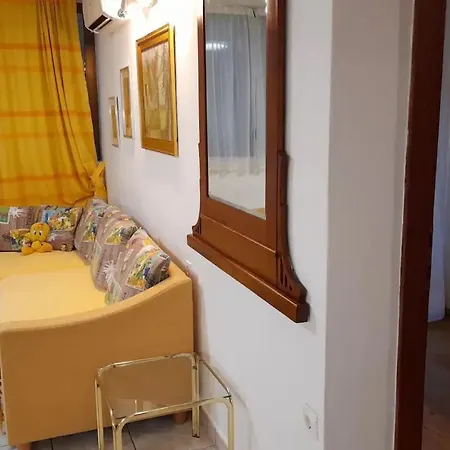 Dina - Spacious With Balcony * Spalato