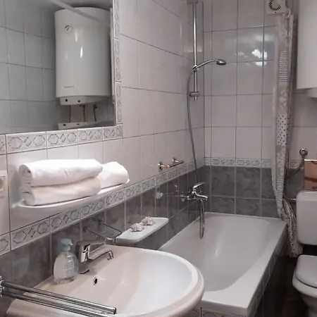 דירה Dina - Spacious With Balcony